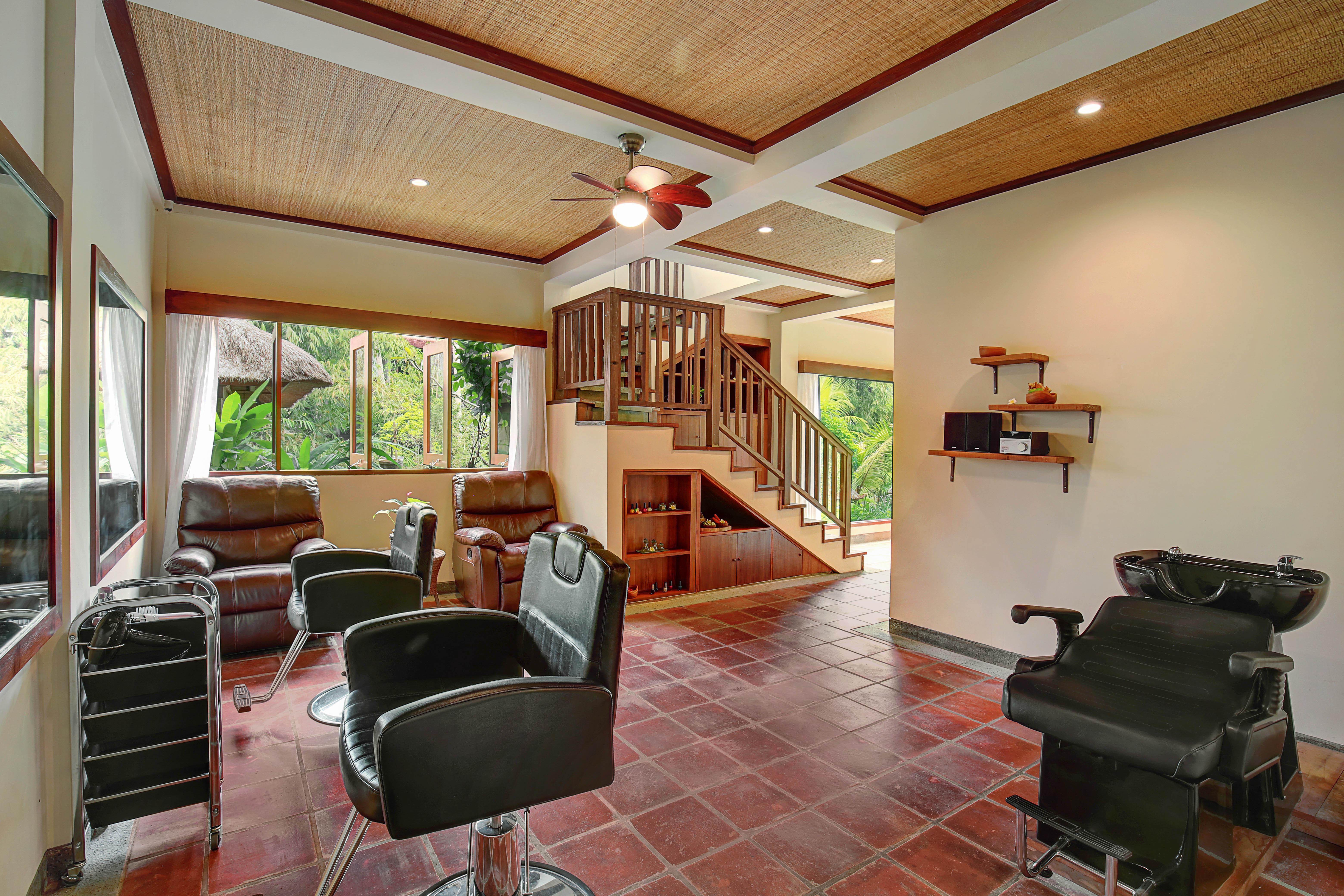 Ubud Nyuh Bali Resort & Spa Εξωτερικό φωτογραφία A salon in Thailand